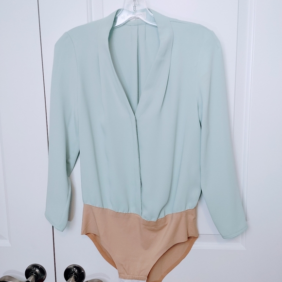 Aritzia Tops - Babaton blouse Long-sleeve bodysuit in size Small